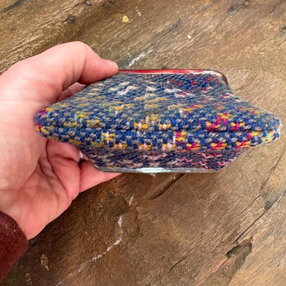 Vintage wool kiss-lock coin purse made in Wales Welsh UK cute small goods - Picture 4 of 4